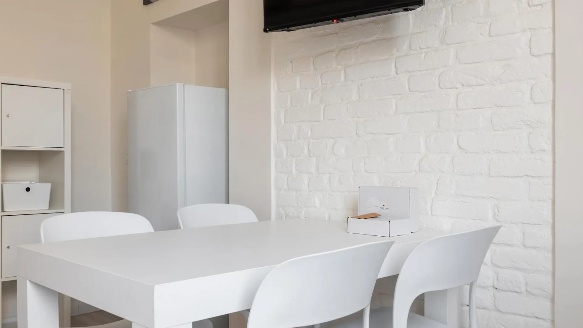 Apartment Tranquillo E Raffinato Monolocale Vicino Ptromana Milan Italy